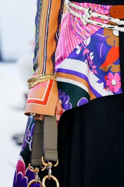 Look 29
